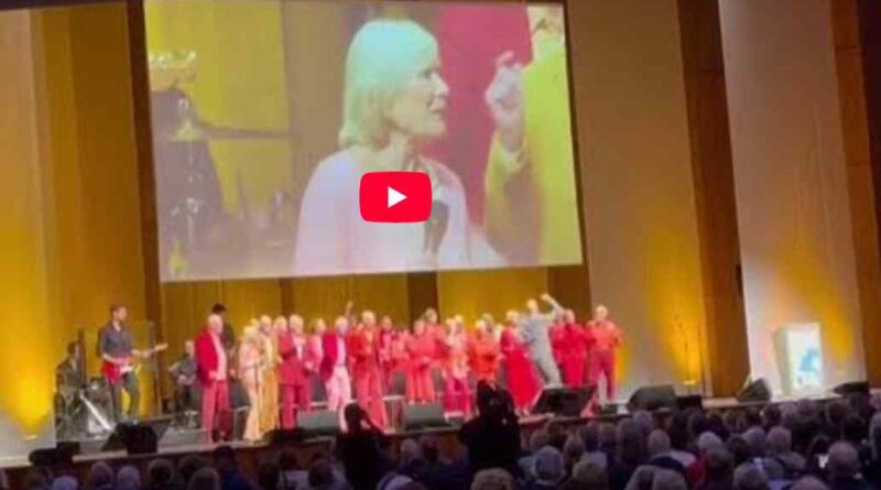 Videovoransicht Musikalische Eröffnung durch Hamburger Heaven can wait Chor